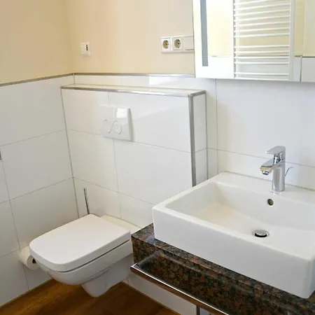 Wildhof Hotel Neustrelitz Buitenkant foto