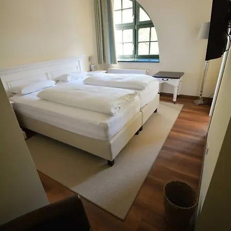Wildhof Hotel Neustrelitz Kamer foto